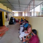 ചിറ്റാർ വില്ലേജ് ഓഫിസിൽ അപേക്ഷിക്കുന്ന രേഖകൾ ലഭിക്കില്ലെന്ന് പരാതി : പഞ്ചായത്ത് മെമ്പർ ഓഫീസ് ഉപരോധിച്ചു